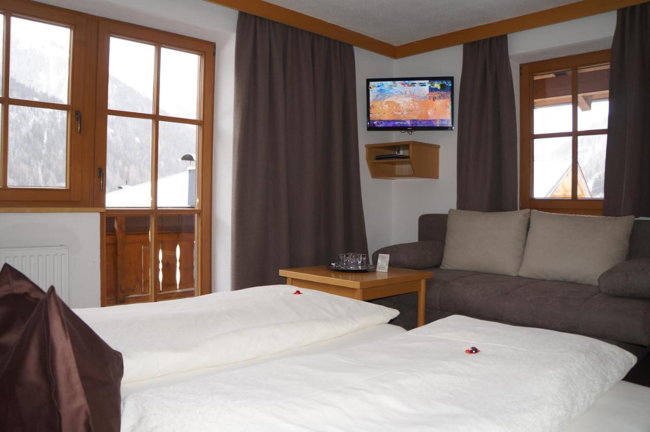 Pension Strolz Sankt Anton am Arlberg Exterior photo