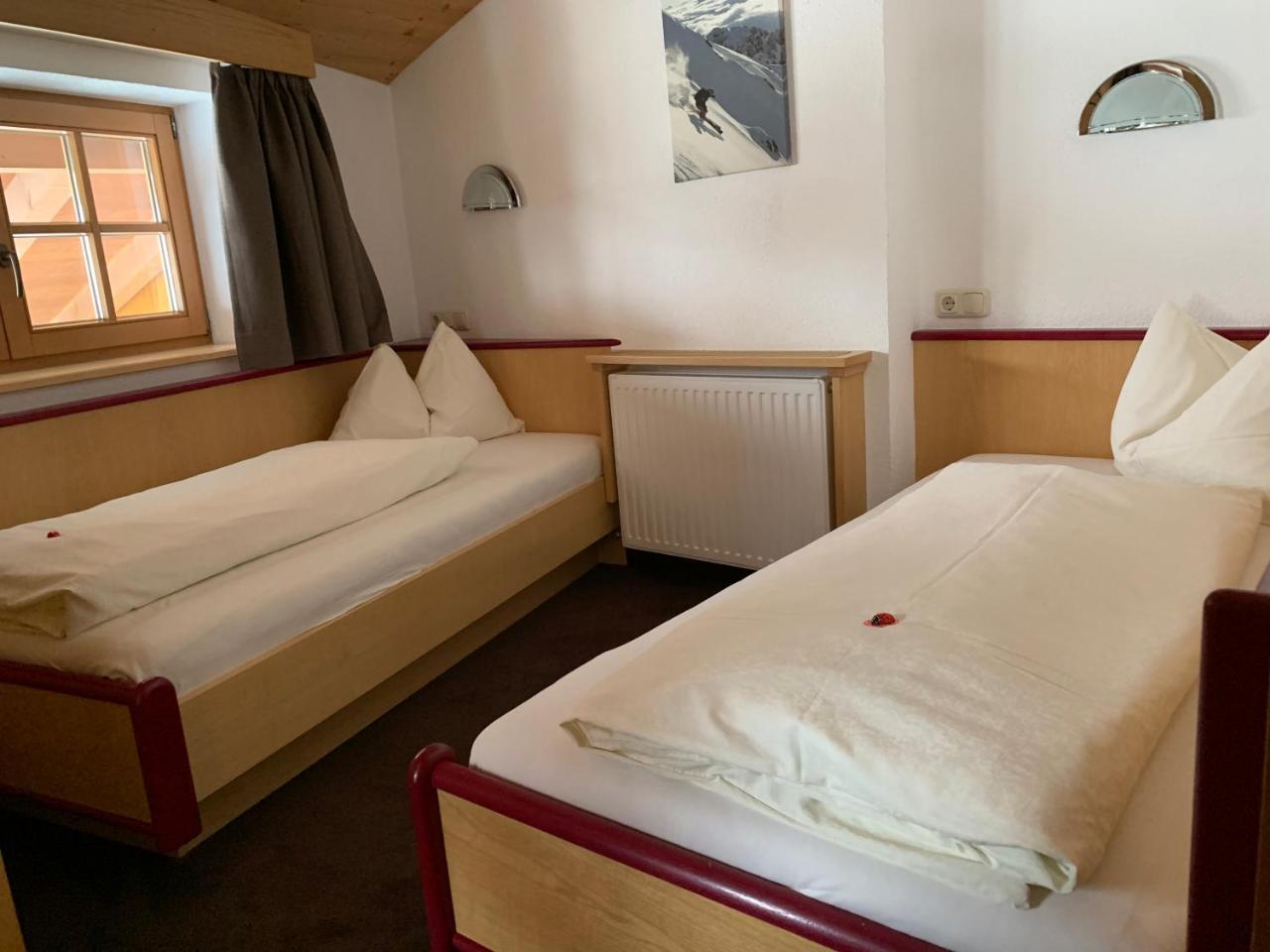 Pension Strolz Sankt Anton am Arlberg Exterior photo